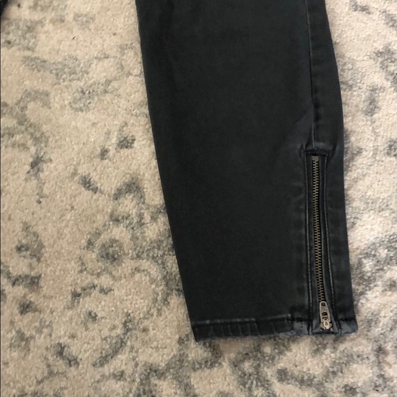 Jeans - Picture 3 of 5